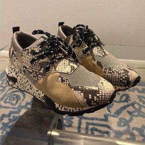 Steve Madden Leather Cliff Sneaker 7.5M Women's Shoes (Natural Snake) Silver